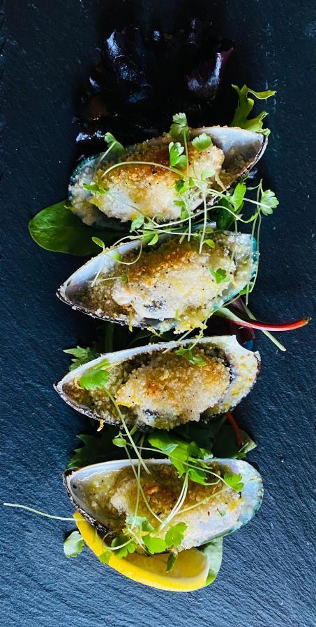 Gazelle Hotel 메나이브리지 외부 사진